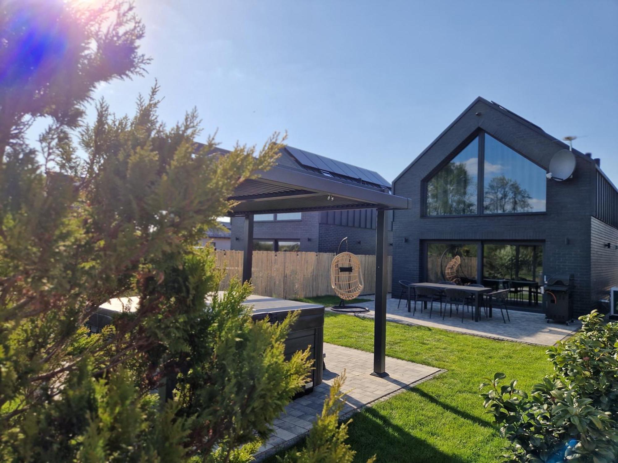 Odnova - Holiday Home With Spa ボボリン エクステリア 写真
